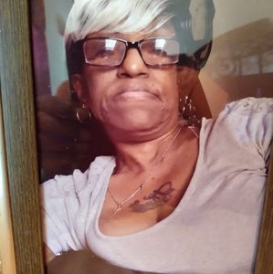 Meet your Posher, Ernestine